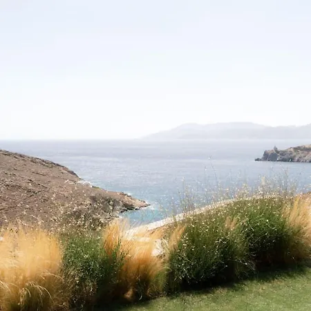 On The Rocks - Whole Estate - 5 3 Pools Casa rural Chora de Ios