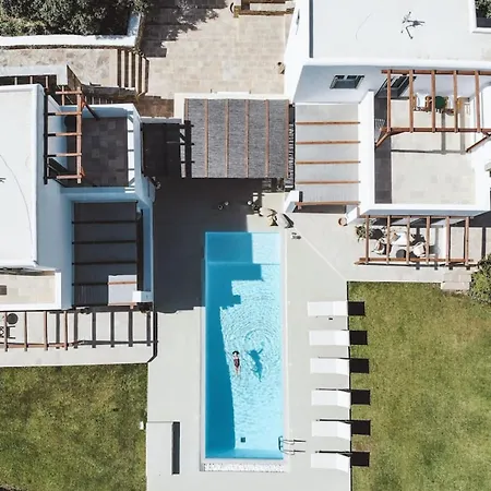 On The Rocks - Whole Estate - 5 3 Pools