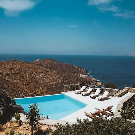 On The Rocks - Whole Estate - 5 3 Pools Casa rural *