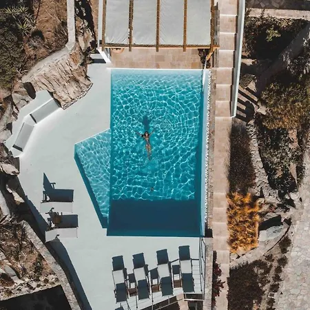 On The Rocks - Whole Estate - 5 3 Pools