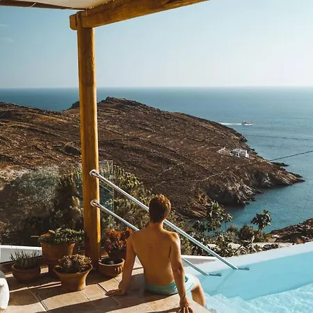 On The Rocks - Whole Estate - 5 3 Pools * Chora de Ios